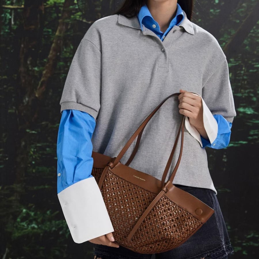 حقيبة كالا المنسوجة - شوكولاتة | Calla Woven Tote Bag - Chocolate
