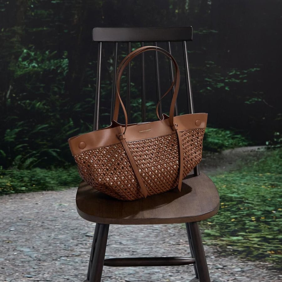 حقيبة كالا المنسوجة - شوكولاتة | Calla Woven Tote Bag - Chocolate