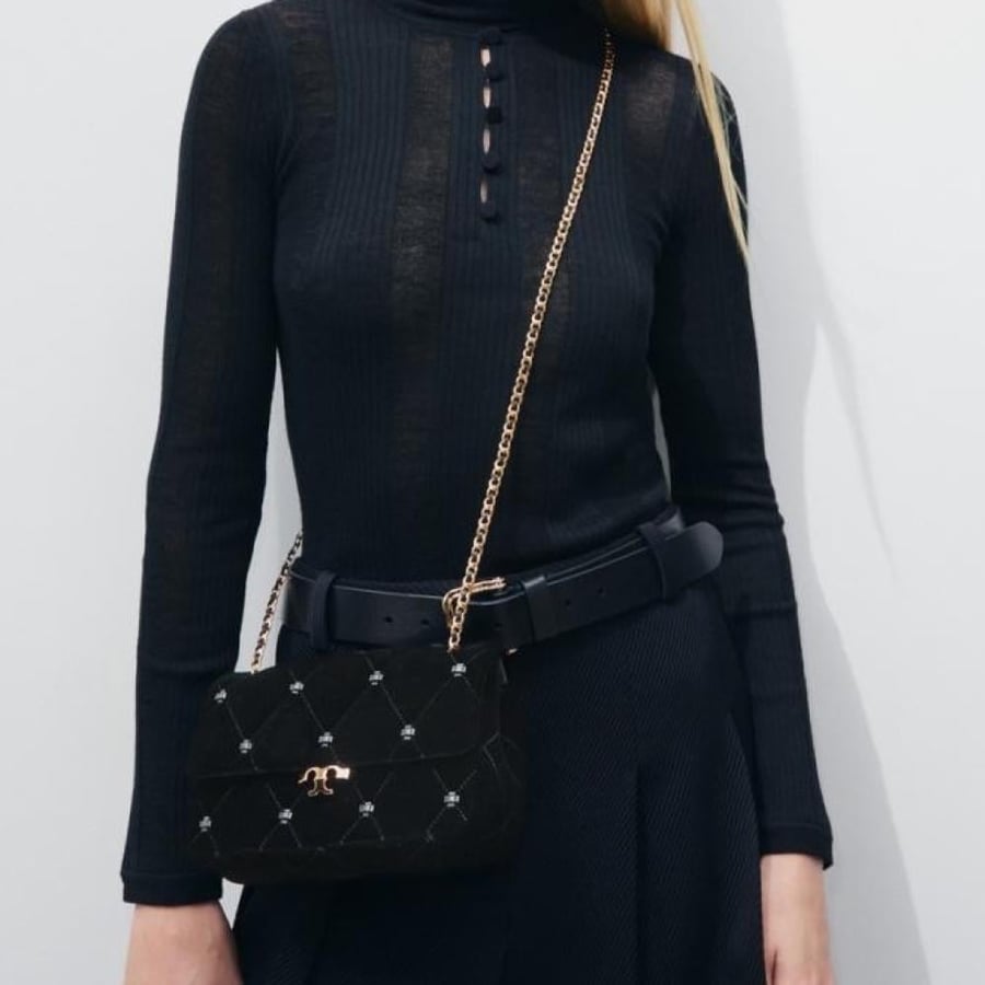 شنطة كتف Bunny Knot مخمل صغيرة من توري بورش - أسود