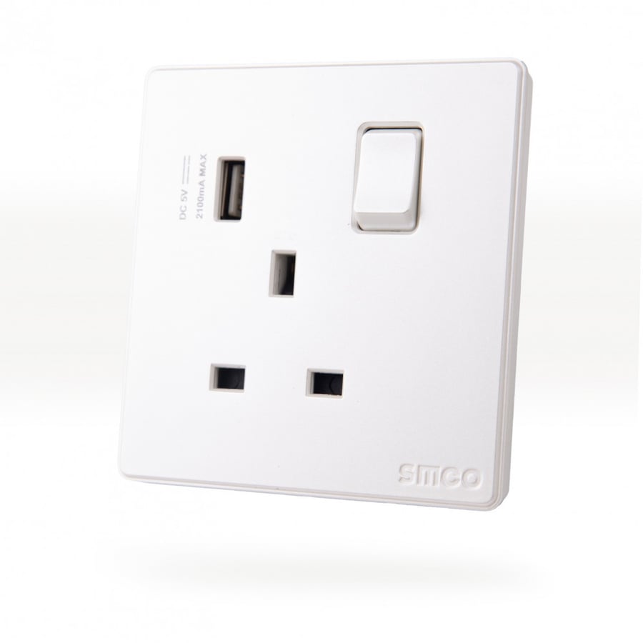 فيش ثلاثي+منفذ USB لؤلؤي