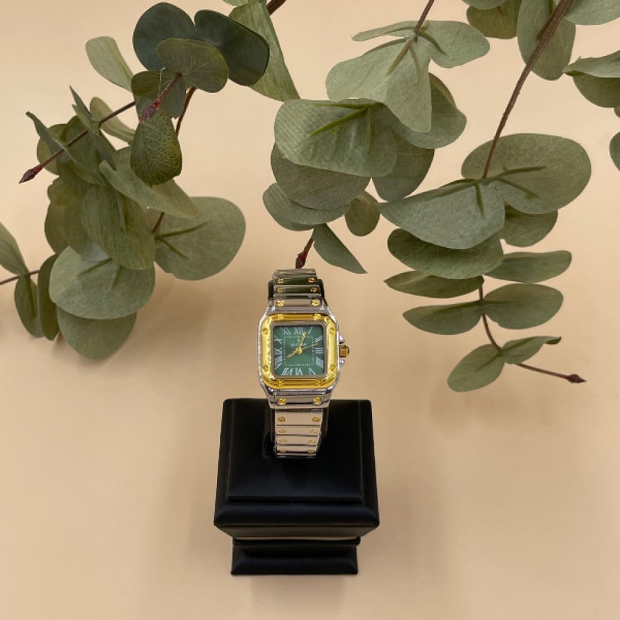 Square watch from LV LEFAN
