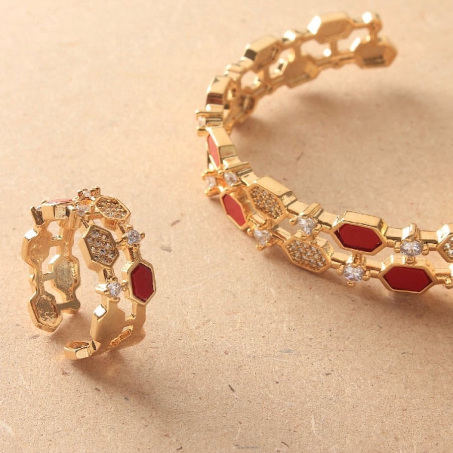 Bracelet and ring, a beautiful shape