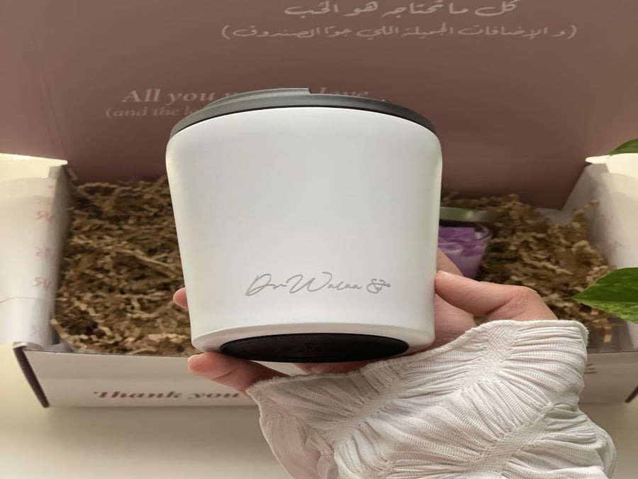 كوب حراري أبيض
