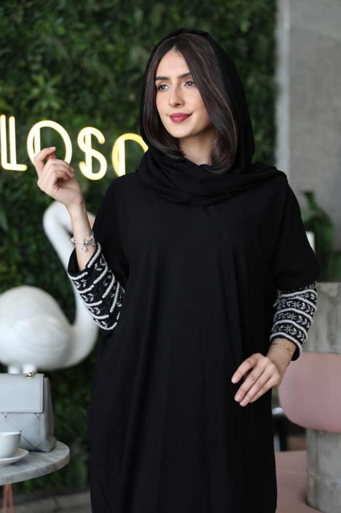 عباية ملكي تطريز من الكم