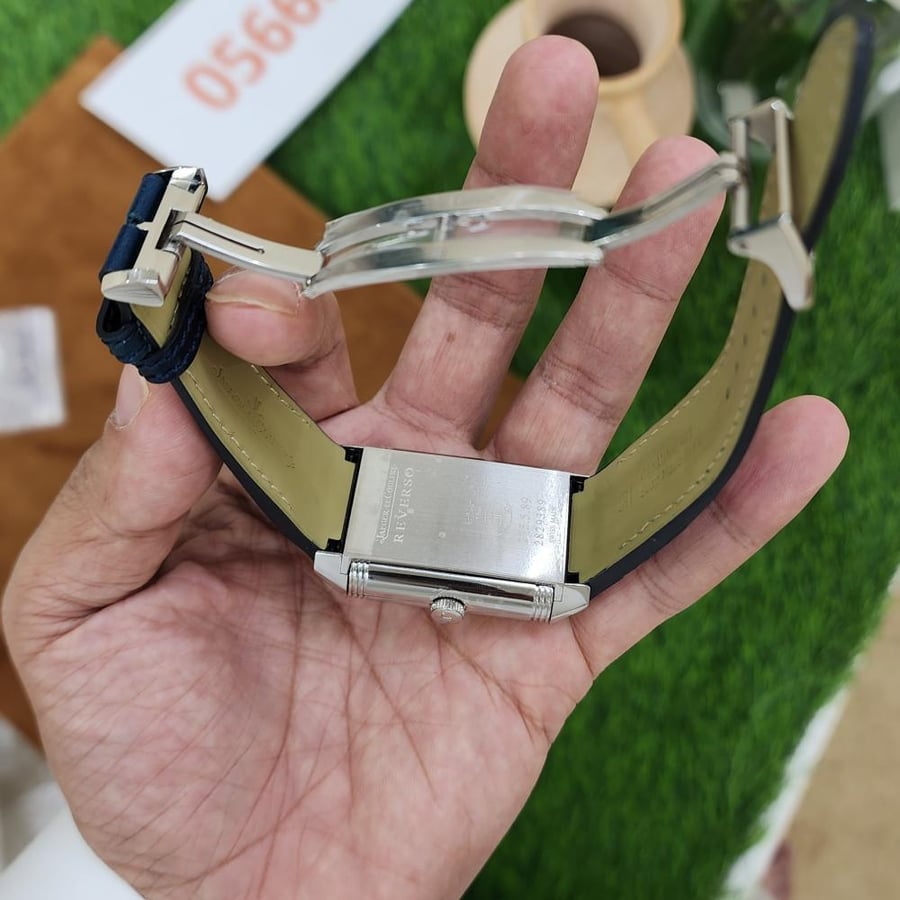ساعة جيجر لوكولتر ريفيرسو
