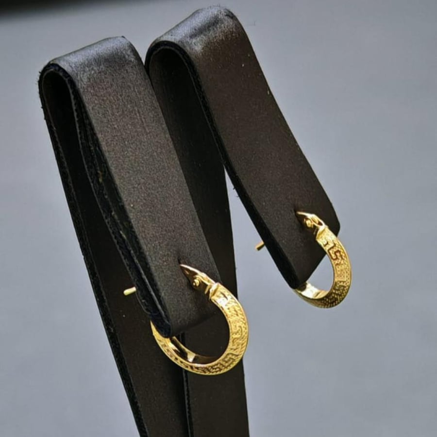 حلق عيار 18 إيطالي وزن 0.80