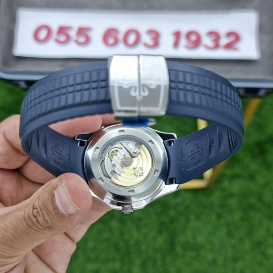 ساعة باتيك فيليب أكوانوت مقاس 42