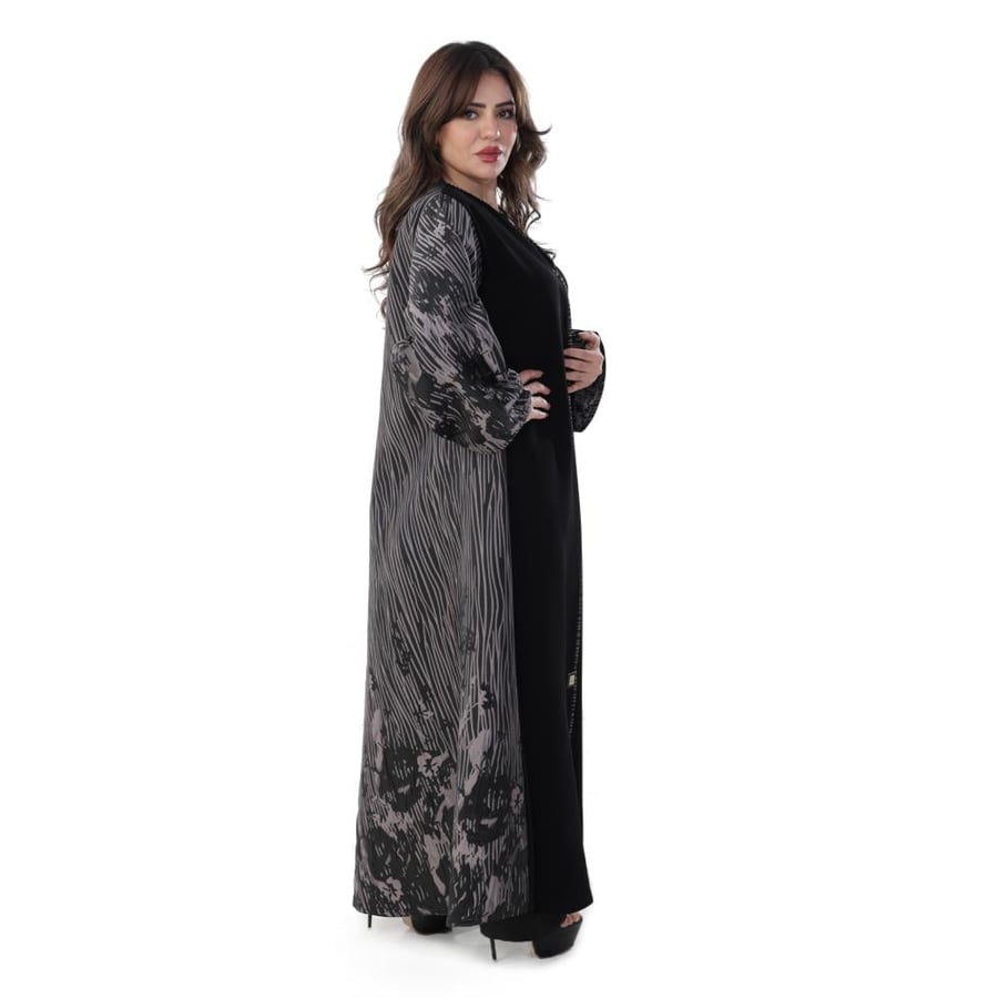 عباية بيج بن و جاكار بأطراف مطرزة، تكامل التنسيق