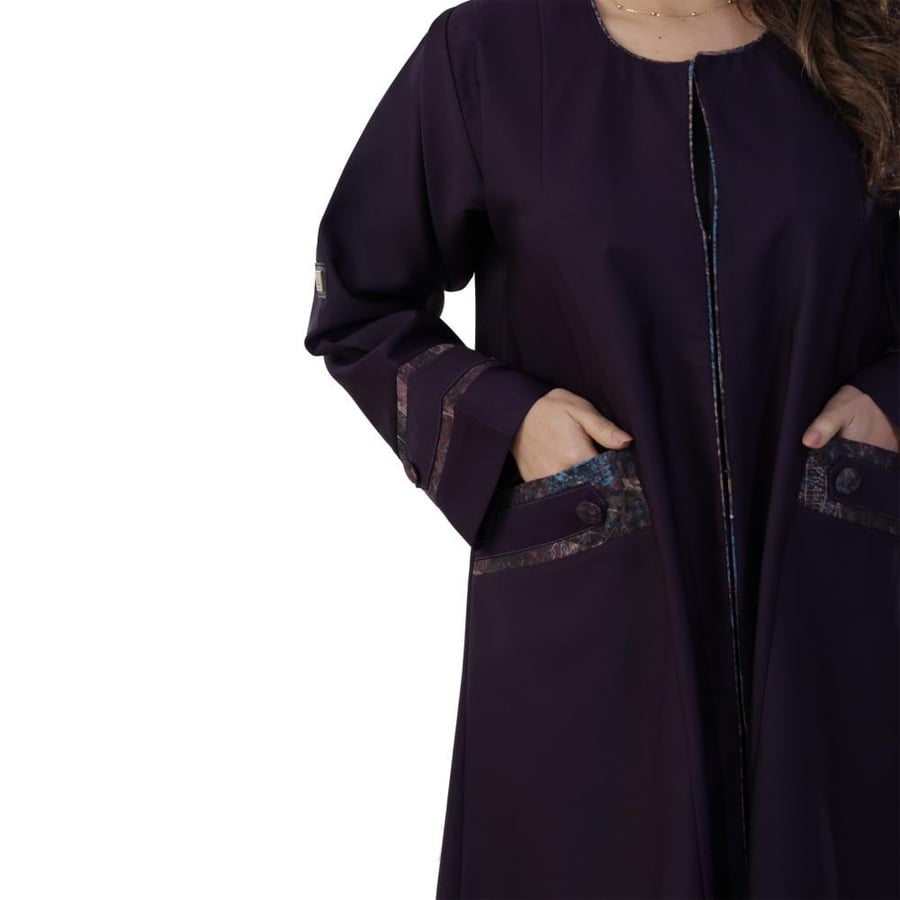 عباية كريب بليزر عنابي وجاكار ، تصميم عصري