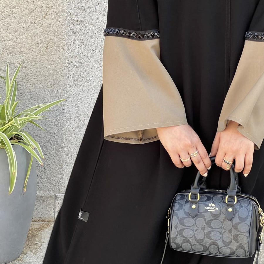 عباية | Mai