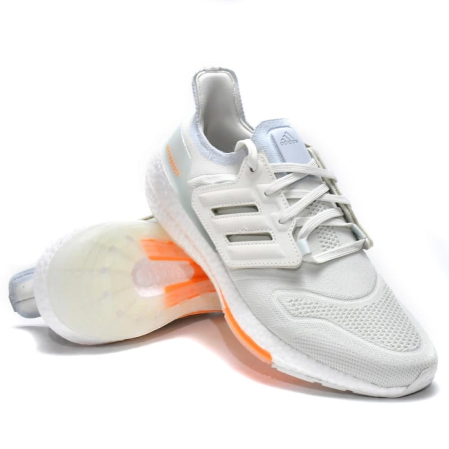 Adidas Ultra Boost 22