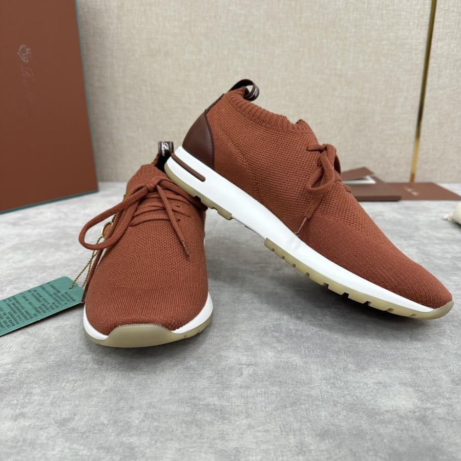 كاجوال Loro Piana