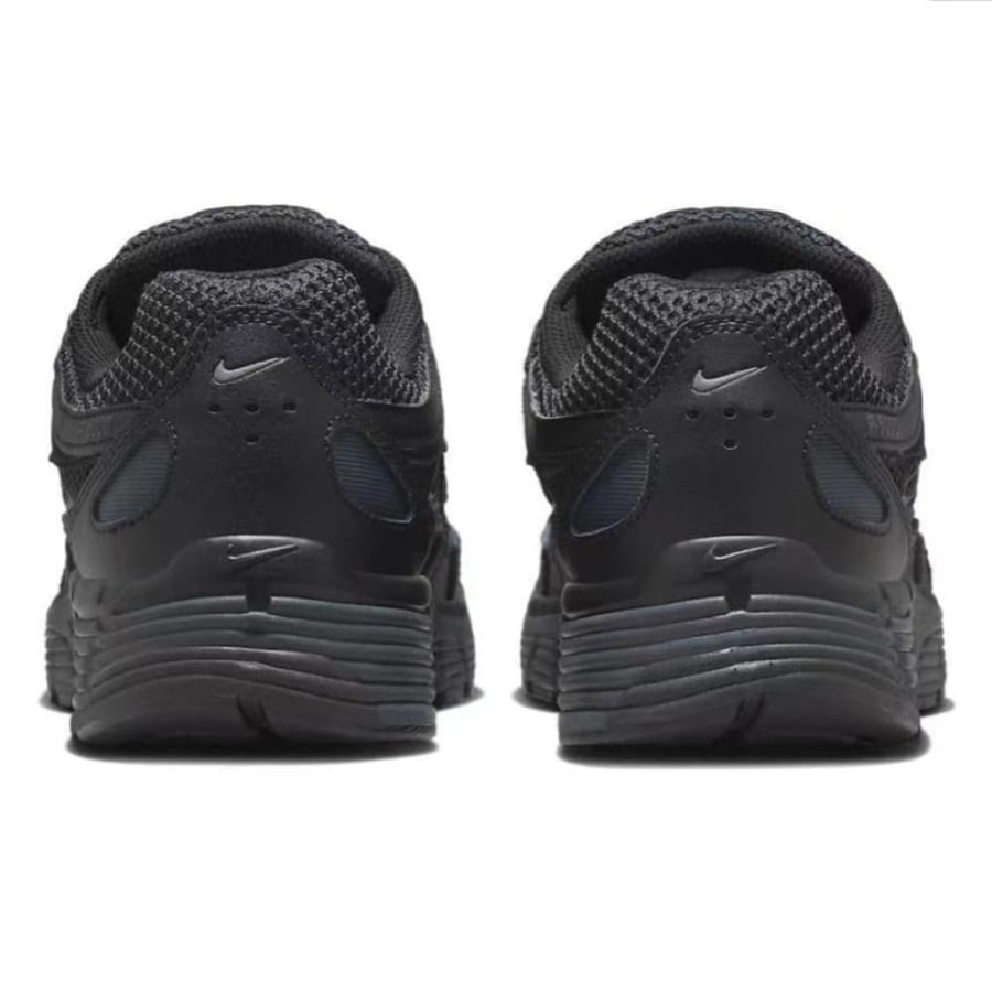 6000 Nike