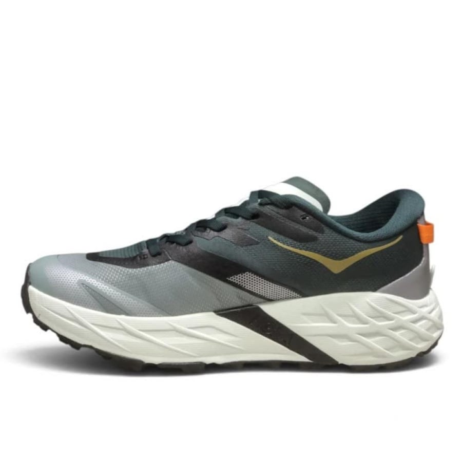 HOKA Speedgoat 7