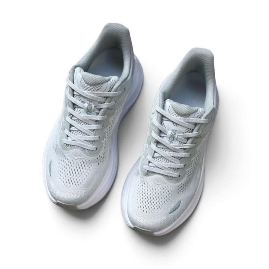 HOKA ONE ONE BONDI 9