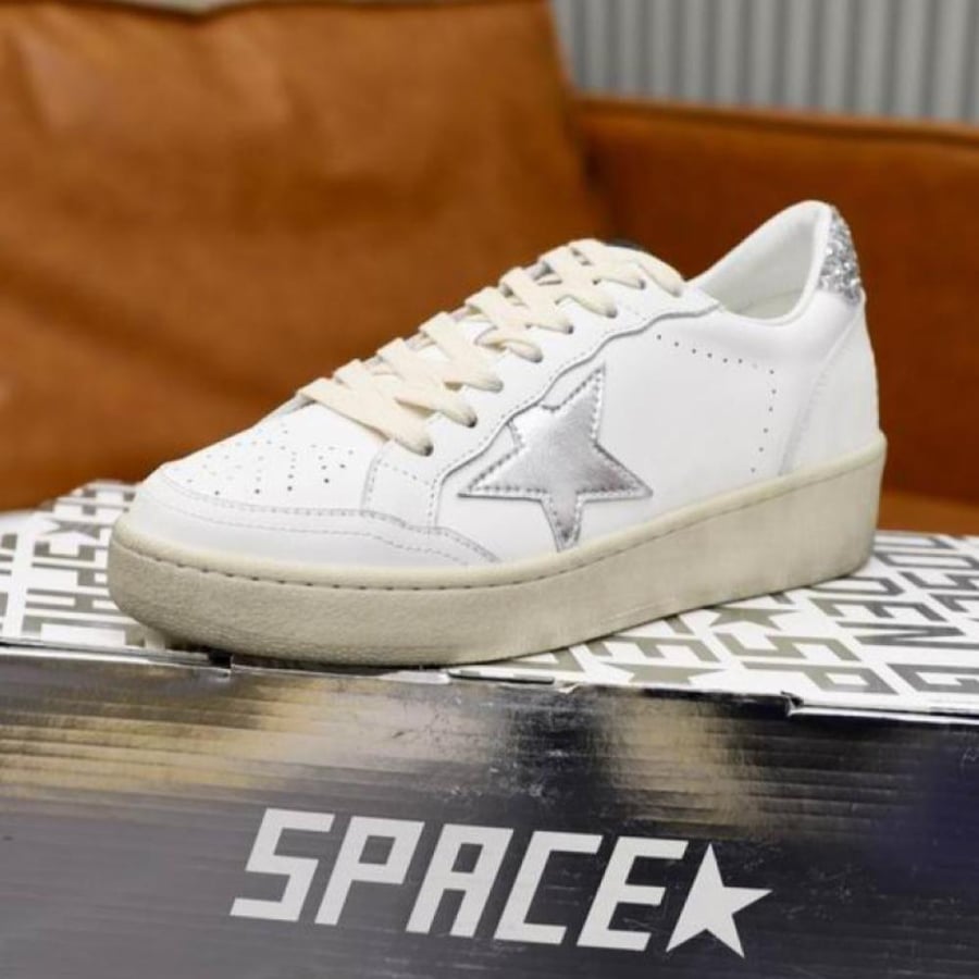 جولدن جوس Golden Goose