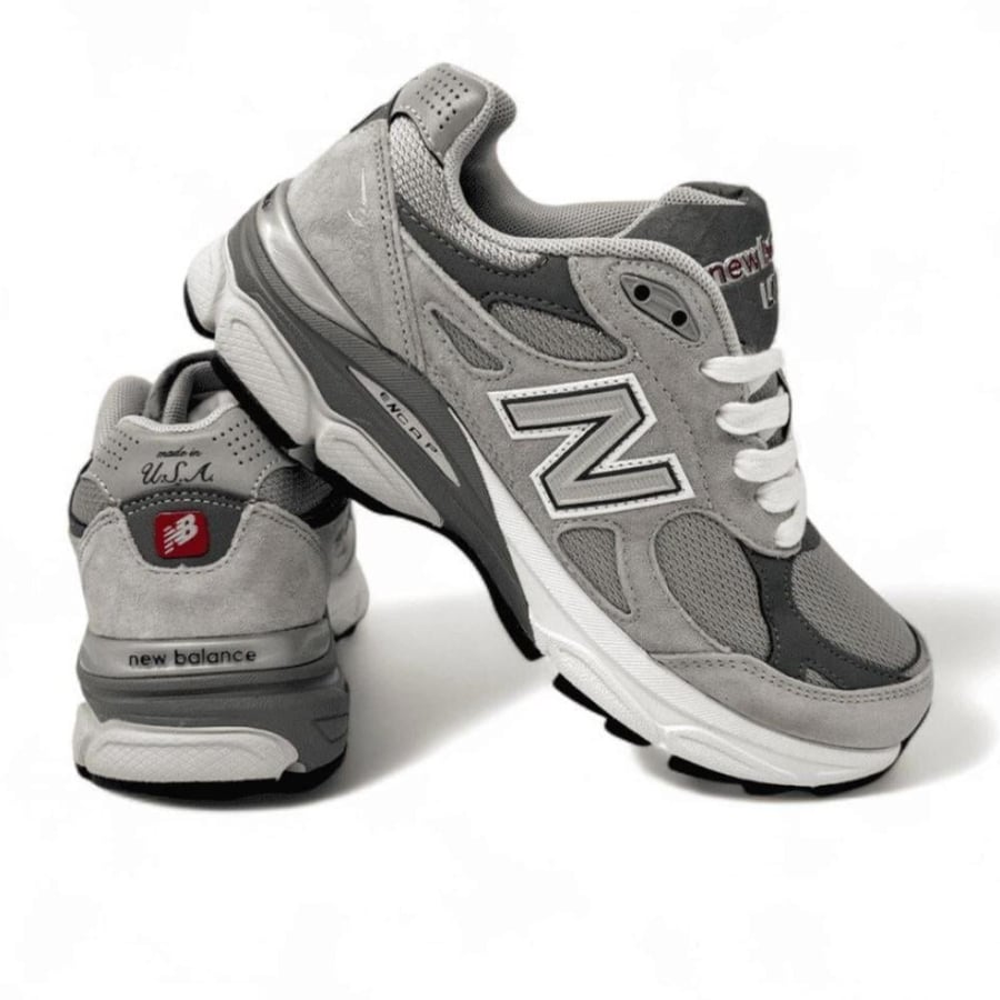 NEW BALANCE M990