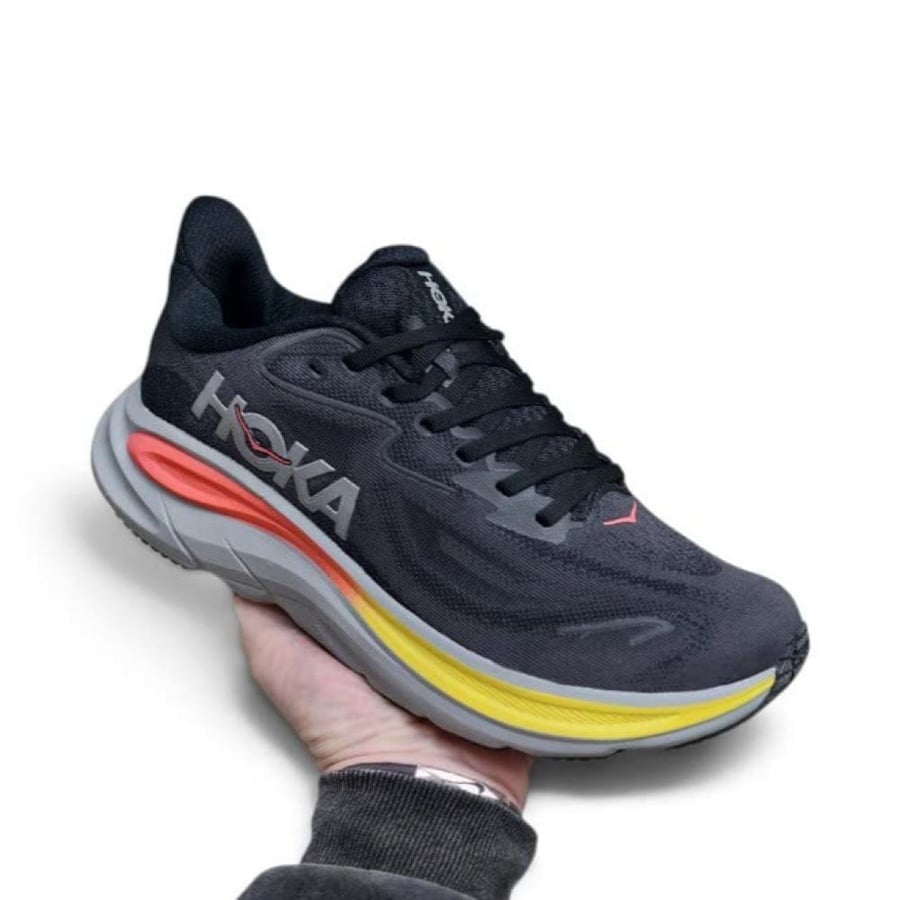 HOKA Clifton 10