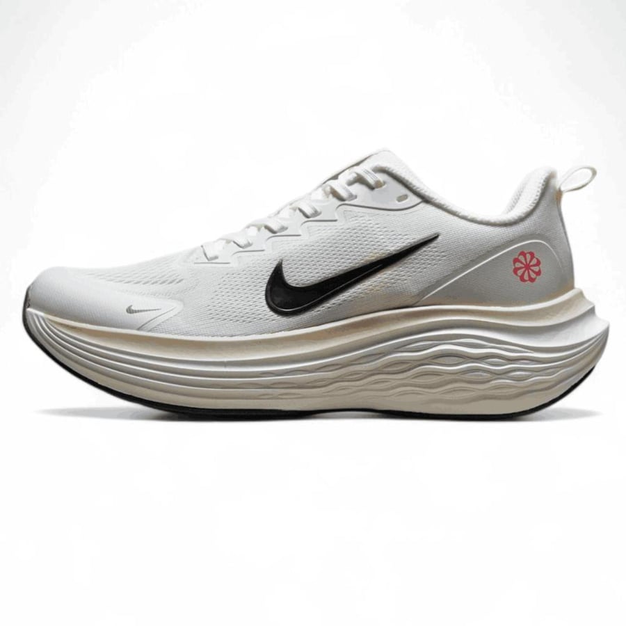 Nike Structure 26