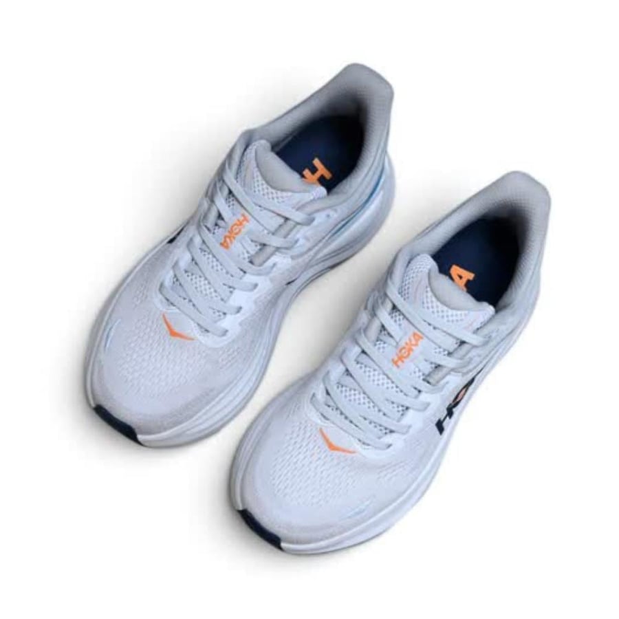 HOKA ONE ONE BONDI 9