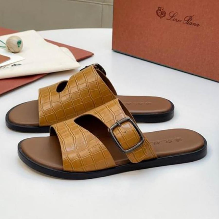 نعال Loro piana