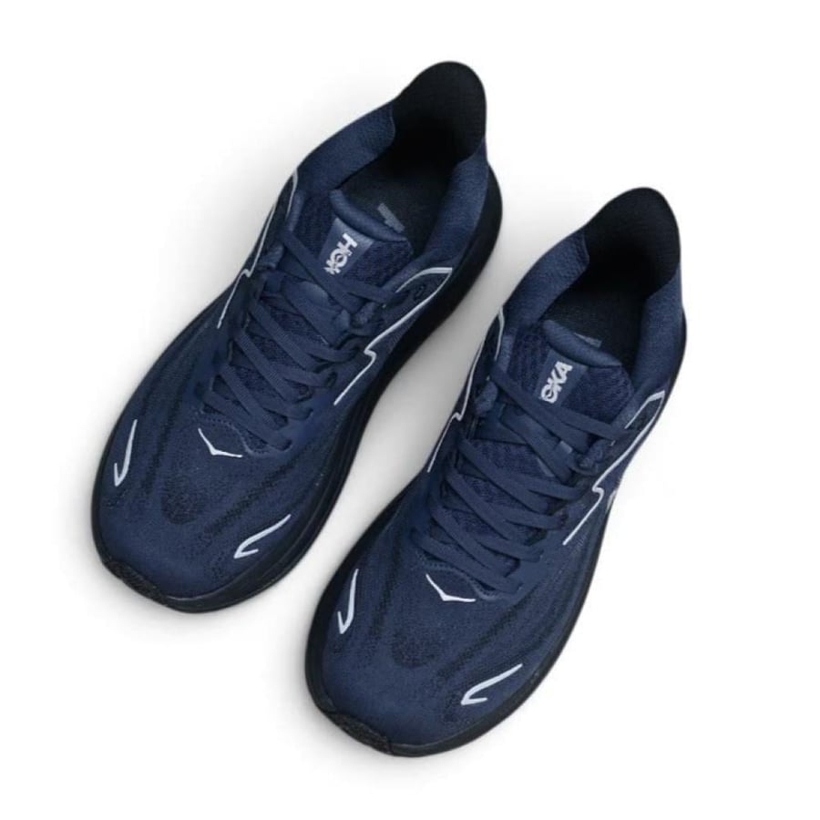 HOKA Clifton 10