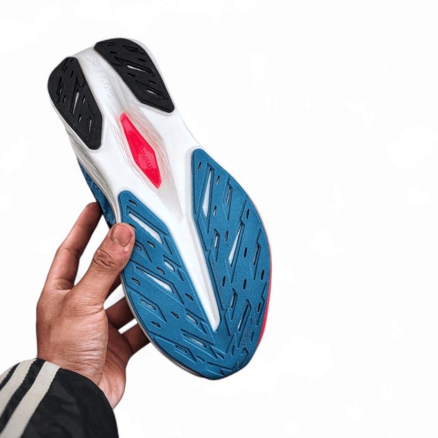 Brooks Hyperion Max 2