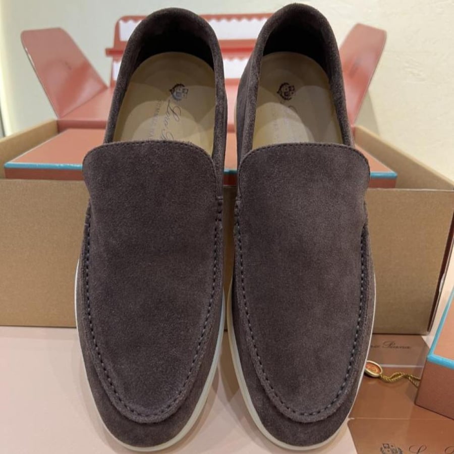 كاجوال Loro Piana