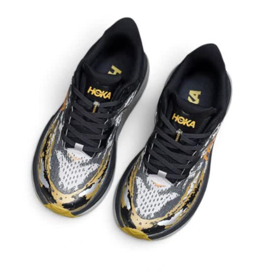 HOKA Stinson 7