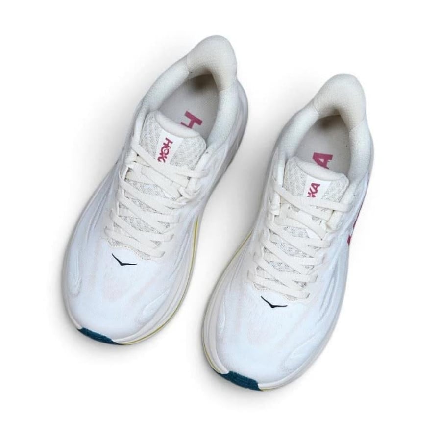 HOKA Clifton 10