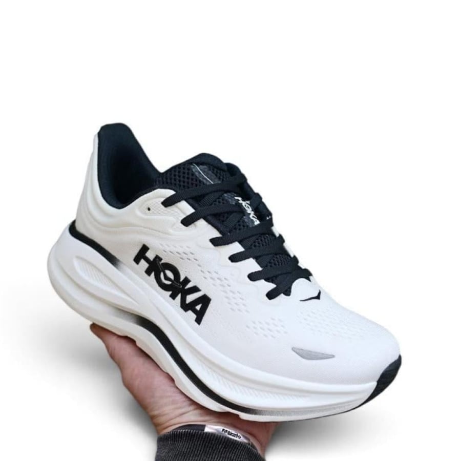 HOKA ONE ONE BONDI 9