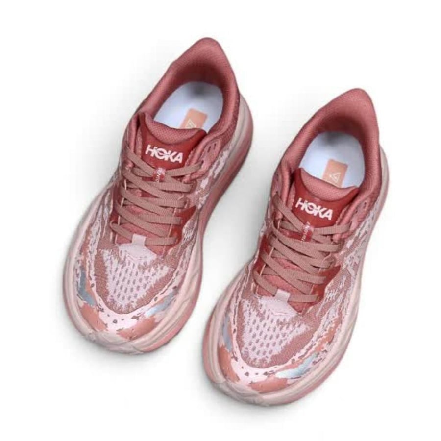 HOKA Stinson 7