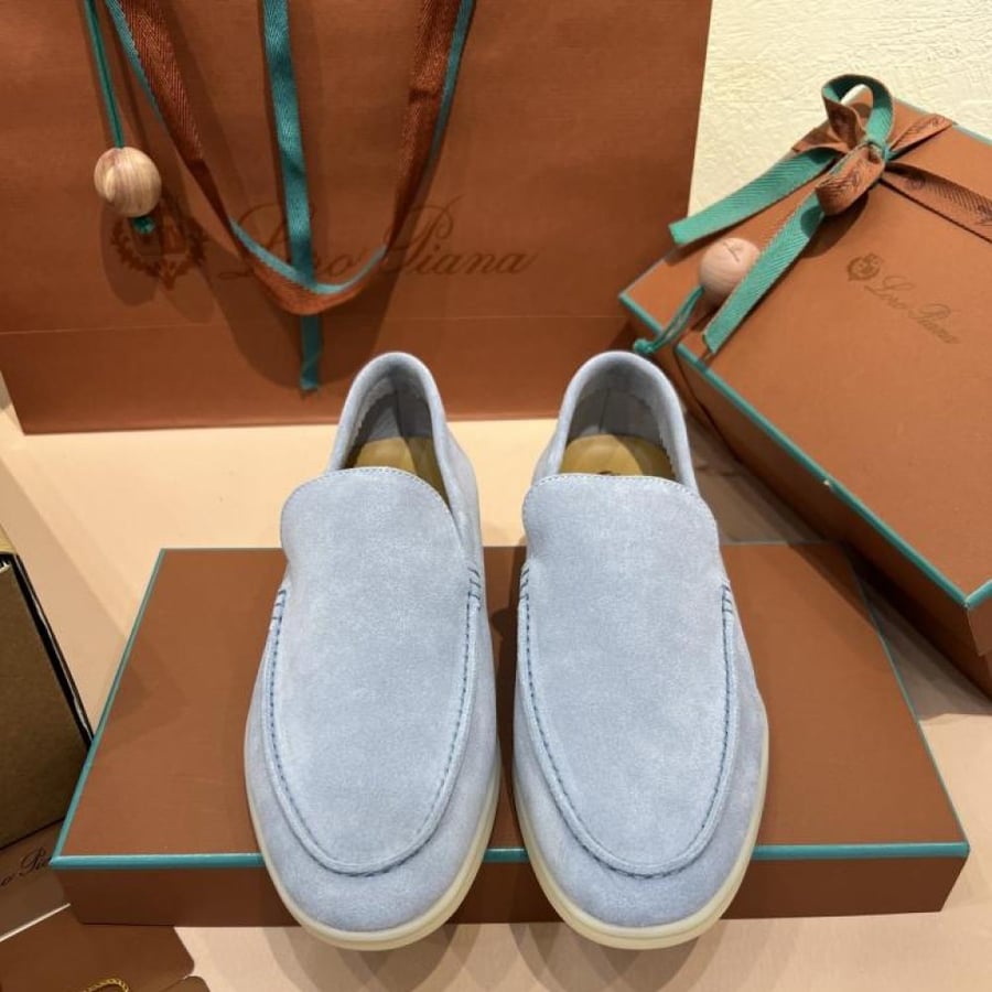 كاجوال Loro Piana