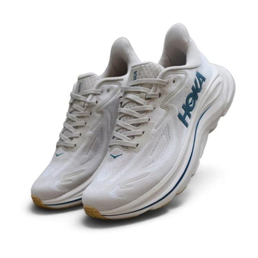 HOKA Clifton 10