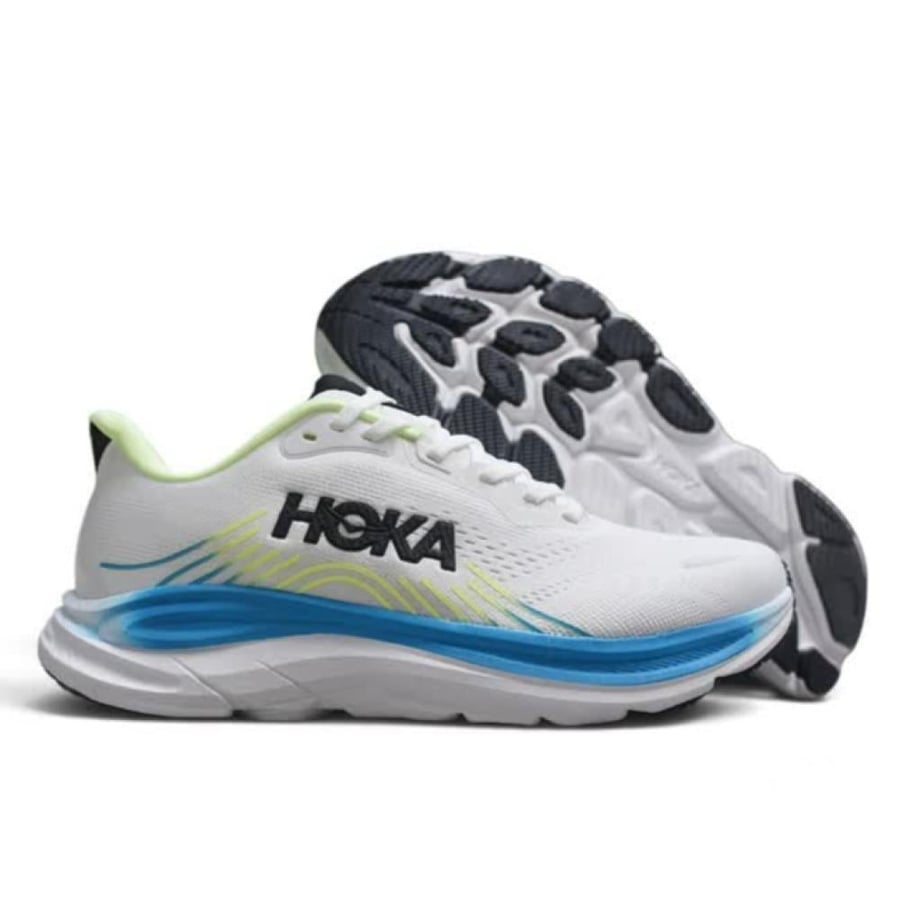 HOKA Clifton 11