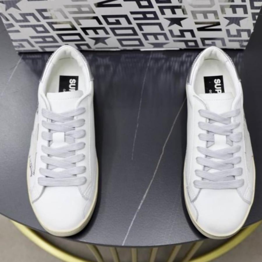 جولدن جوس Golden Goose
