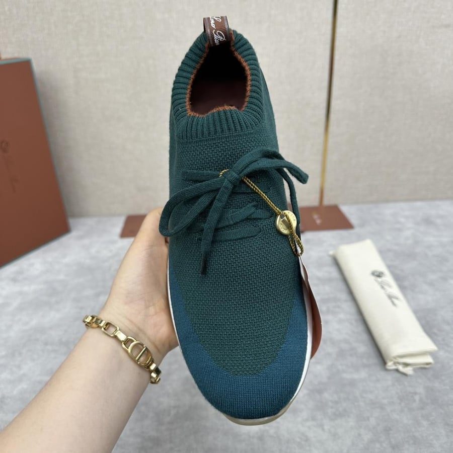 كاجوال Loro Piana