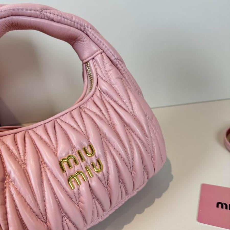 شنطة ميو ميو واندر Miu Miu Wander