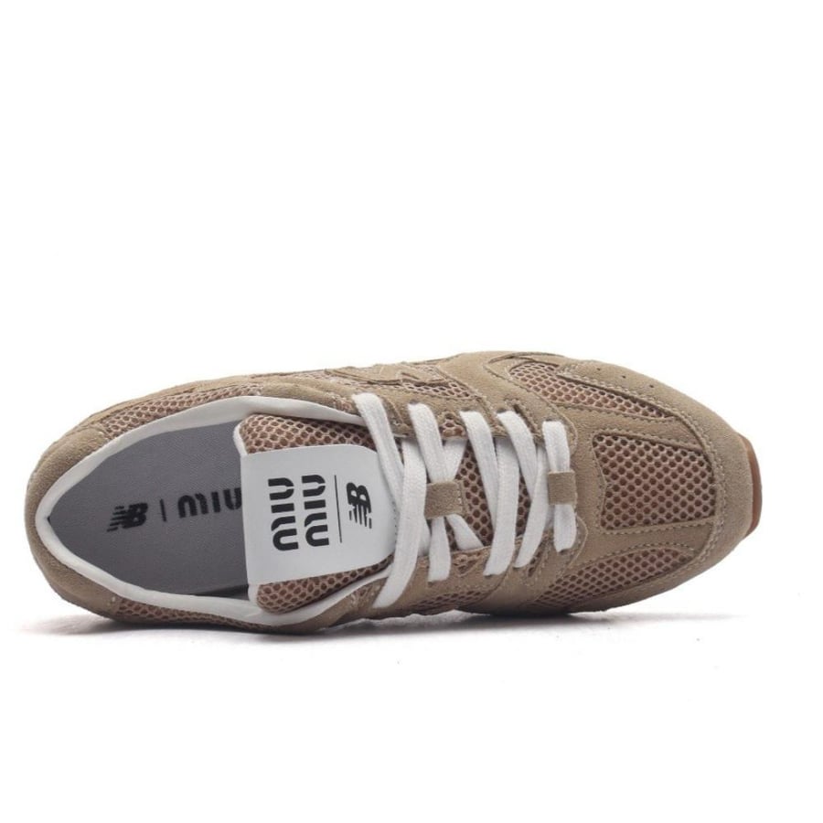 New Balance 530