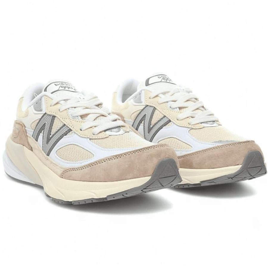 NEW BALANCE V6 990