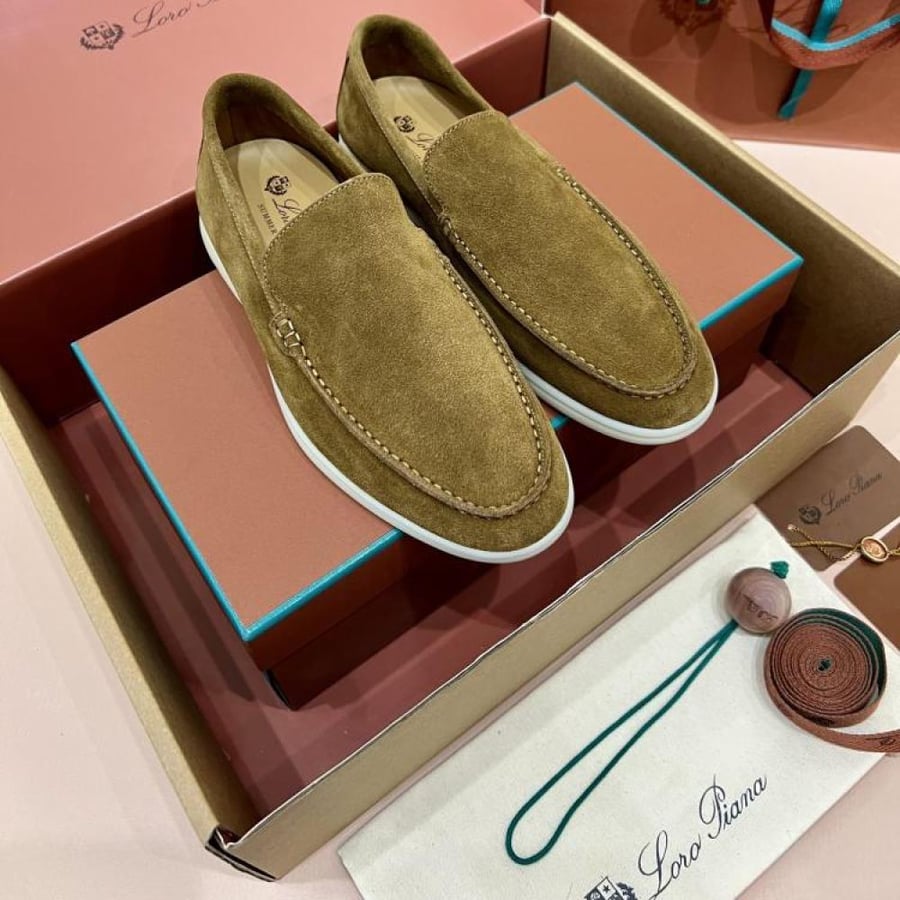 كاجوال Loro Piana