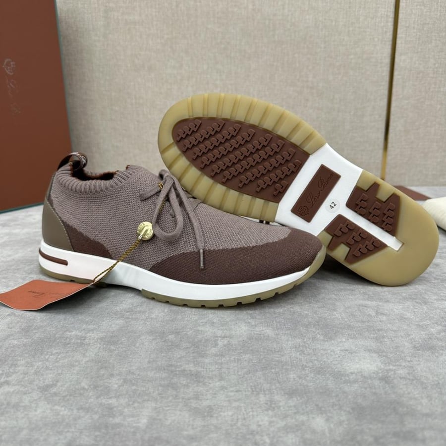 كاجوال Loro Piana