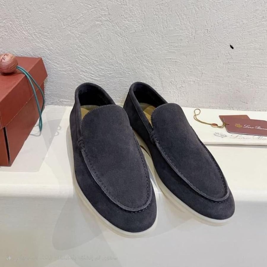 كاجوال Loro Piana