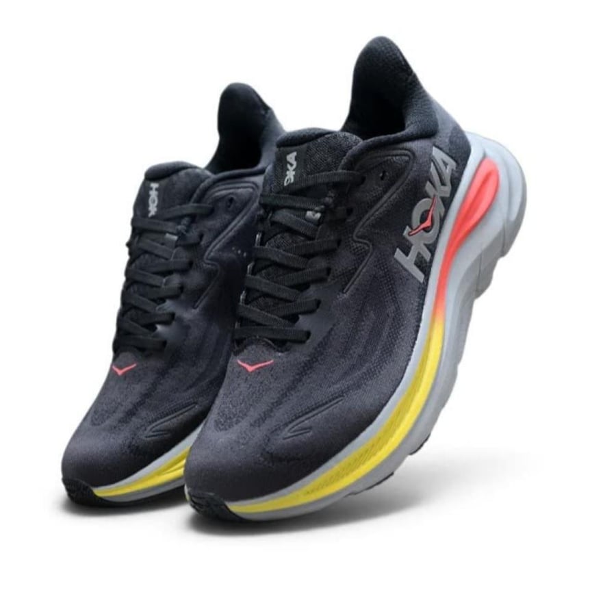 HOKA Clifton 10