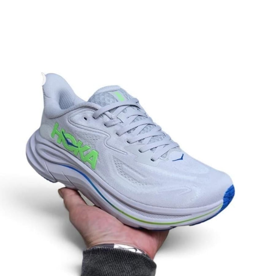 HOKA Clifton 10