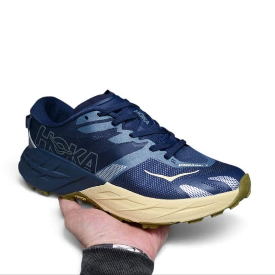 HOKA Speedgoat 7