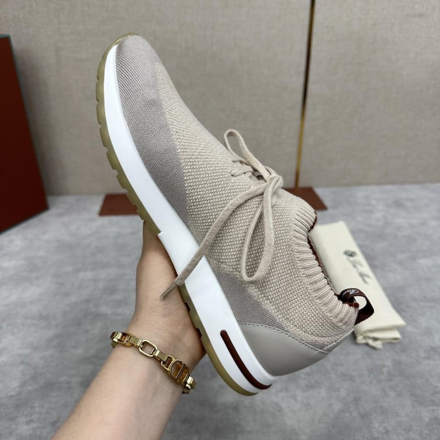 كاجوال Loro Piana