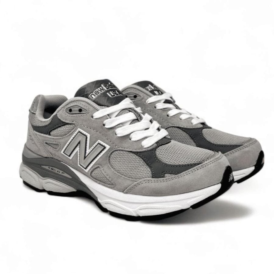 NEW BALANCE M990
