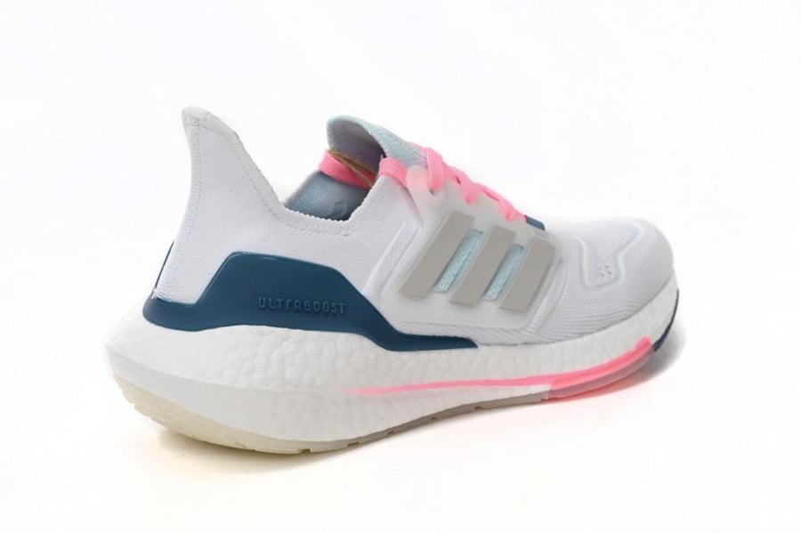 Adidas Ultra Boost 22