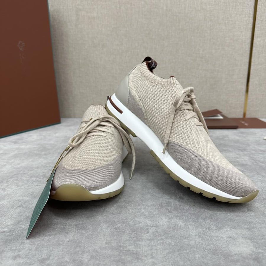 كاجوال Loro Piana